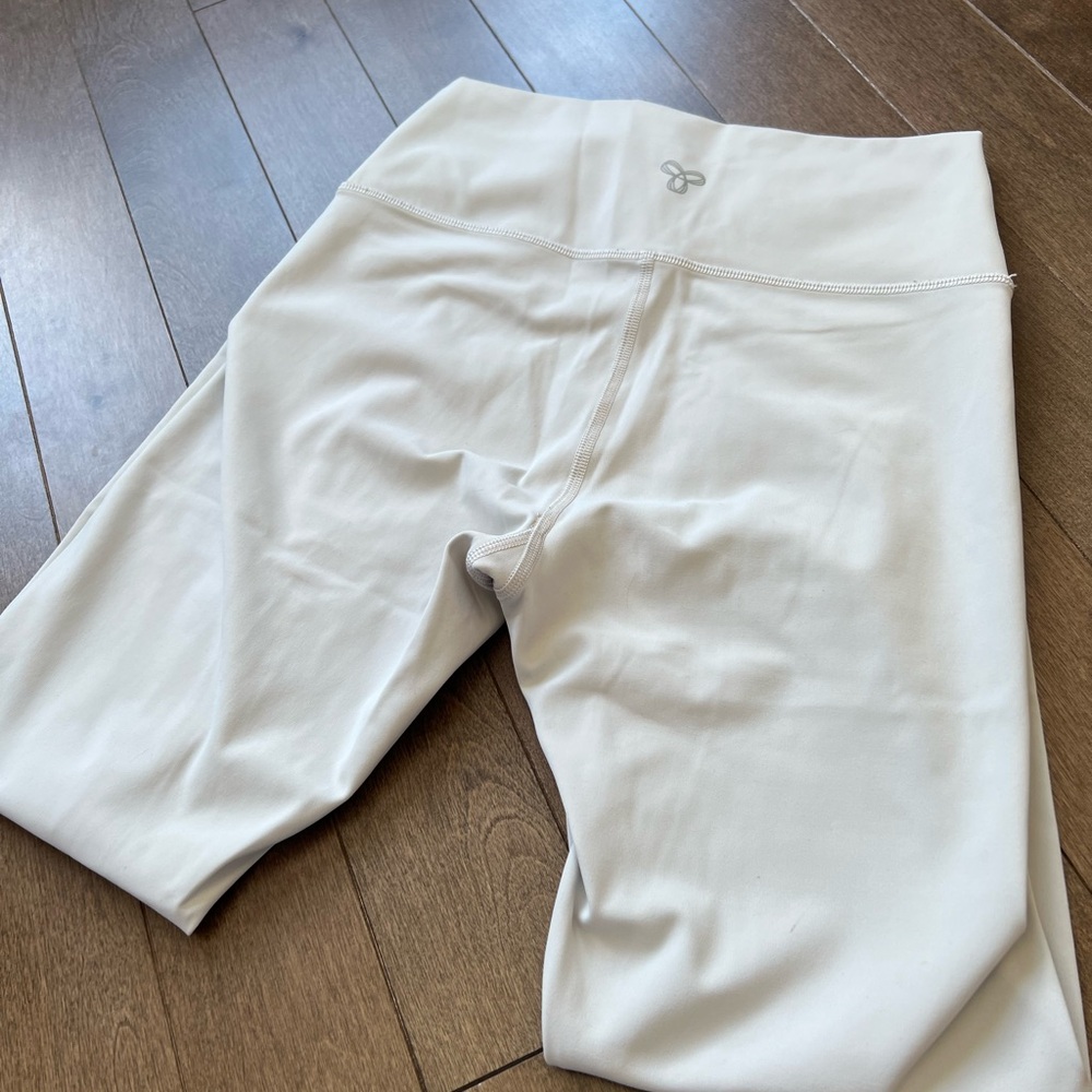 TNA White High-Rise Performance Leggings